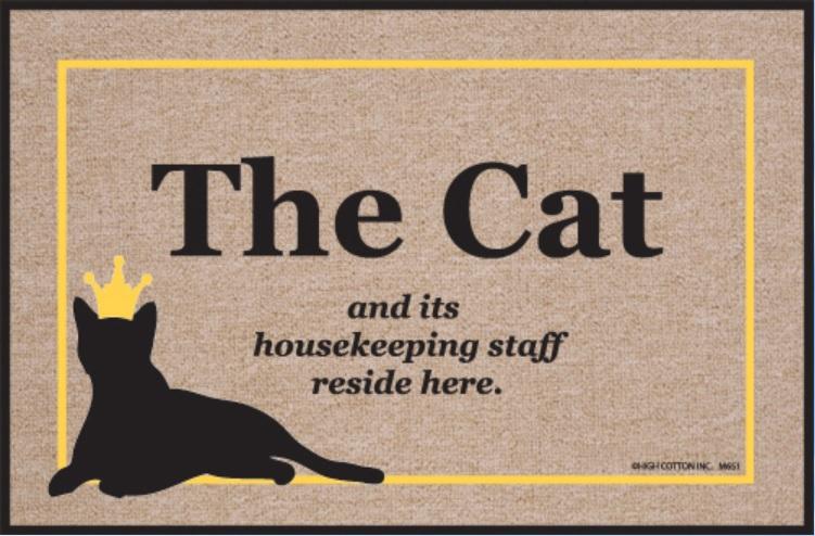 Funny-Doormat-Cat-And-Housekeeping-Staff